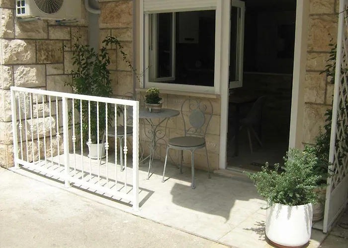 Studio Apartman Luki